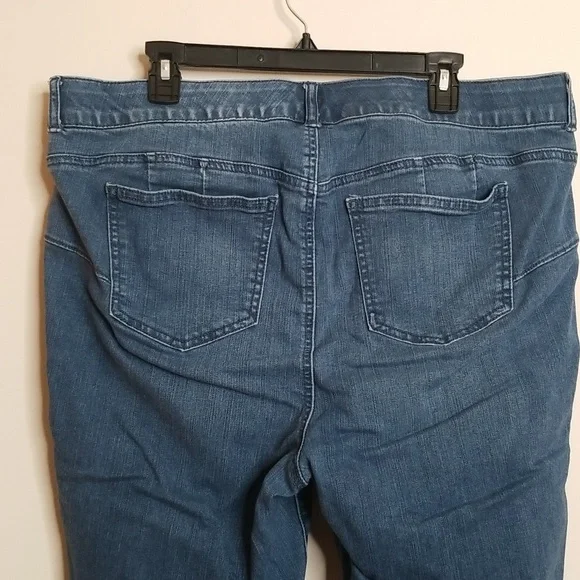 💥Torrid Bombshell Skinny Jeans 20R - Picture 6 of 8